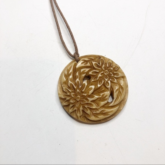 Jewelry - Floral stone pattern on leather cord